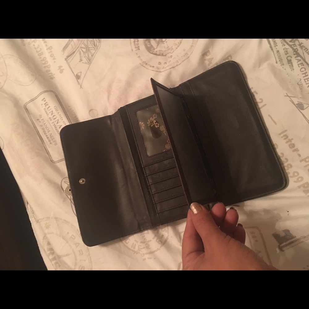 Wallet with buckle - Picture 2 of 6